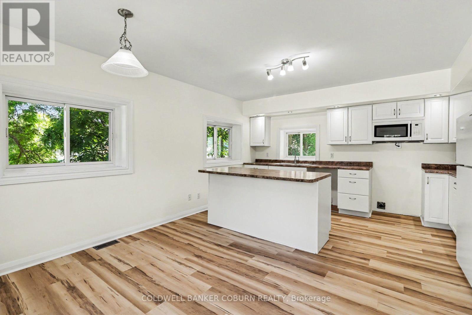 25 MILL STREET - 16