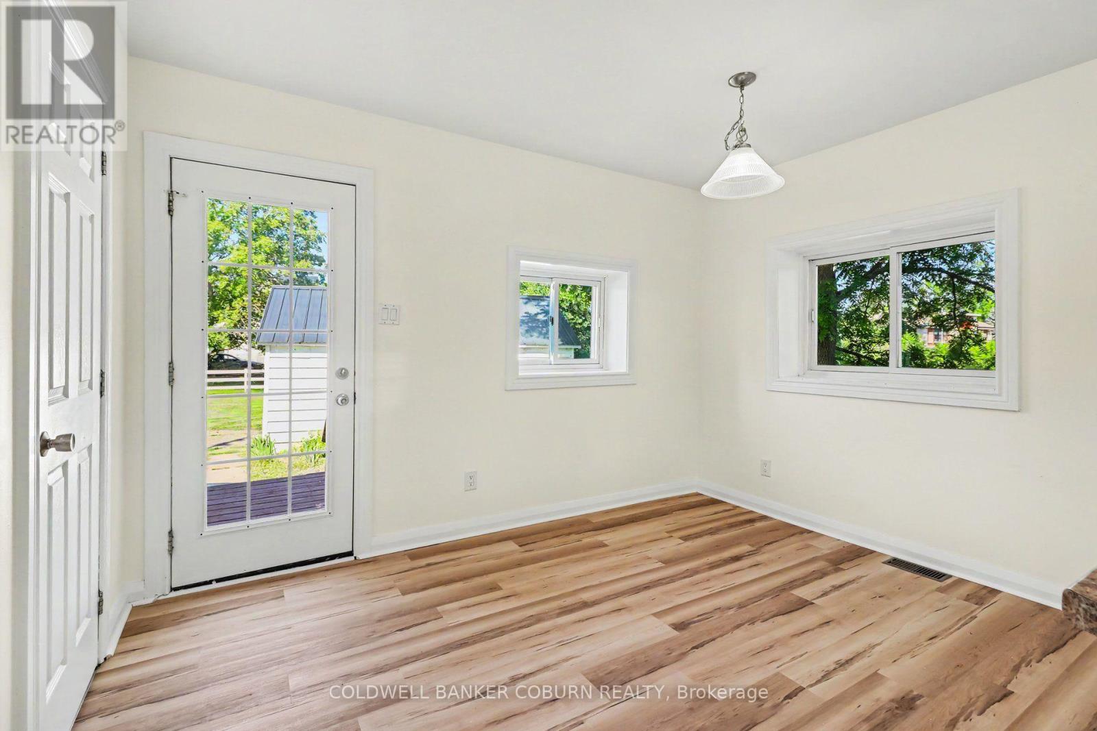 25 MILL STREET - 17