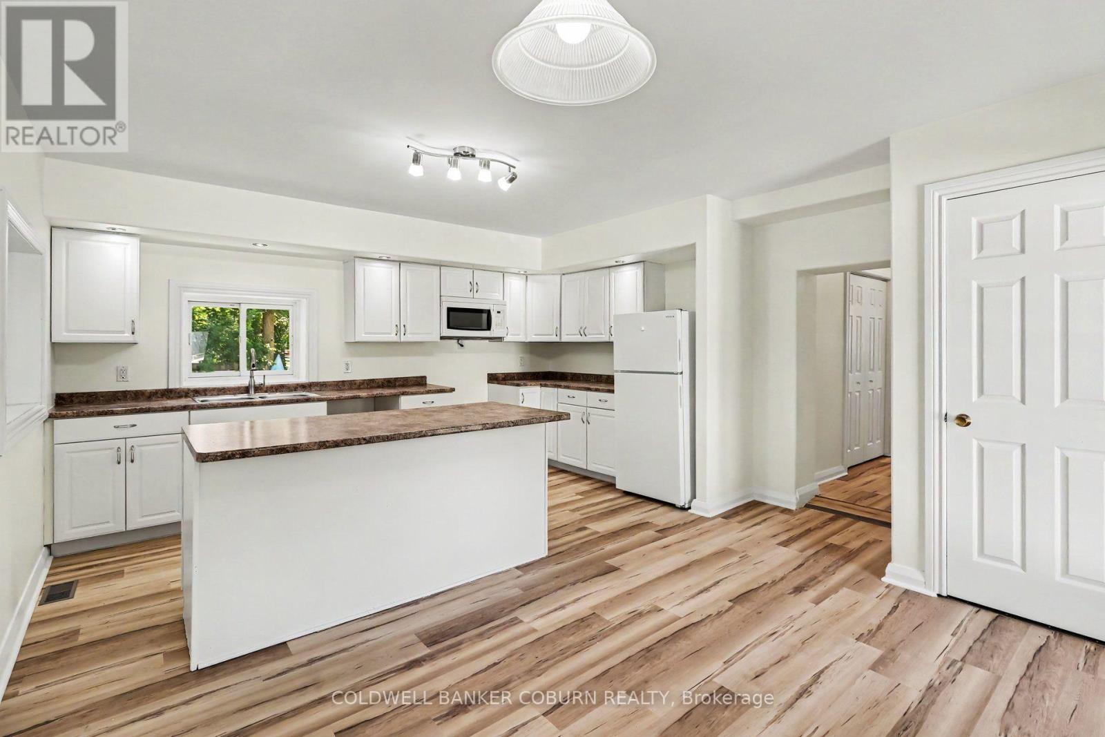 25 MILL STREET - 21
