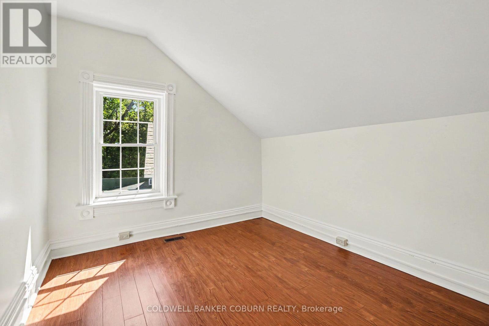 25 MILL STREET - 35