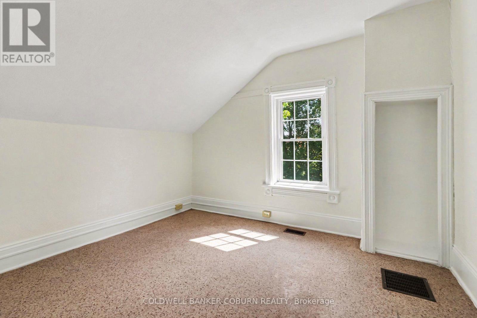 25 MILL STREET - 37