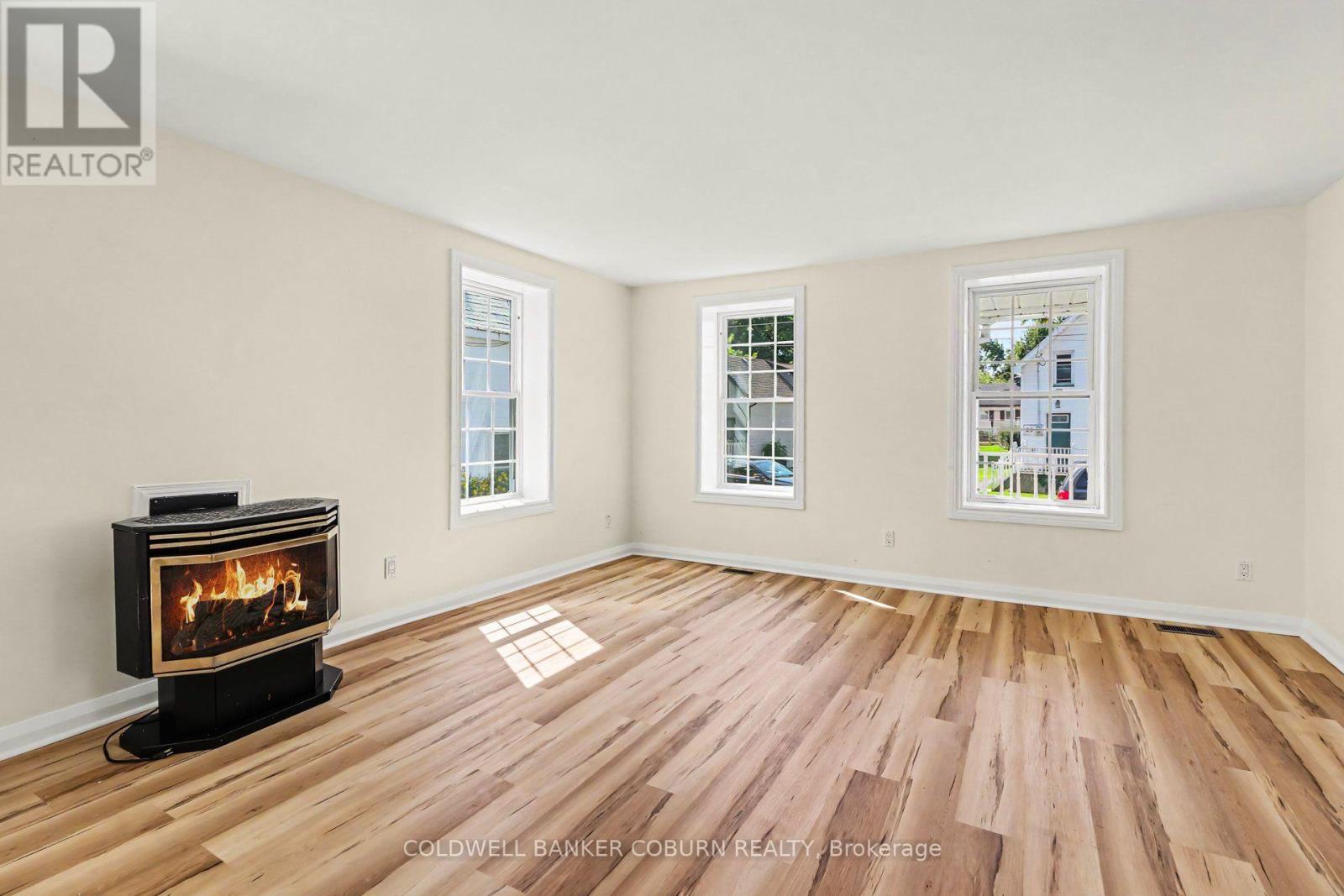 25 MILL STREET - 6