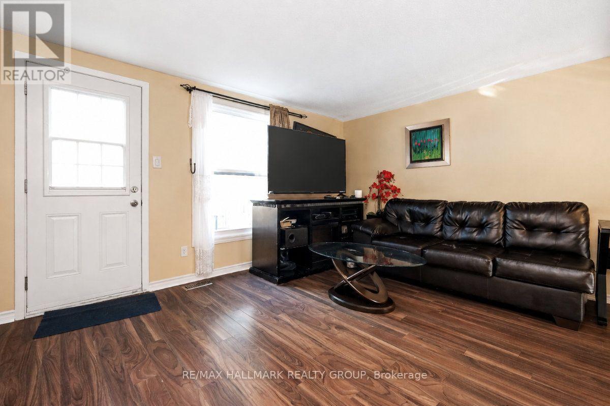 3 Bed, 2 Bath House for Sale in Ottawa – 48 – 1005 CLOISTER GARDENS, Ottawa – MLS# X13644278 - Image 11