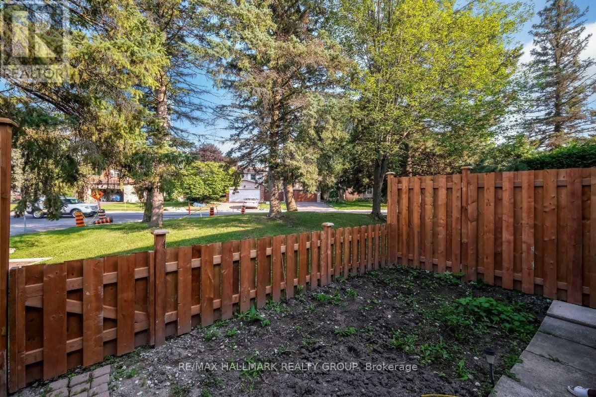 3 Bed, 2 Bath House for Sale in Ottawa – 48 – 1005 CLOISTER GARDENS, Ottawa – MLS# X13644278 - Image 26