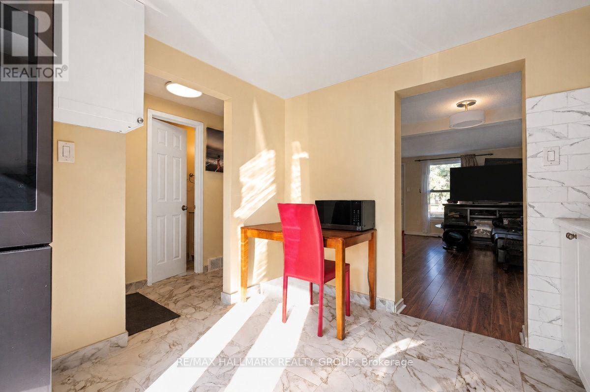 3 Bed, 2 Bath House for Sale in Ottawa – 48 – 1005 CLOISTER GARDENS, Ottawa – MLS# X13644278 - Image 7