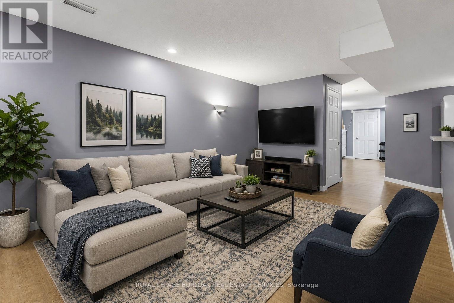 46 CHELSEA CRESCENT - Image 32