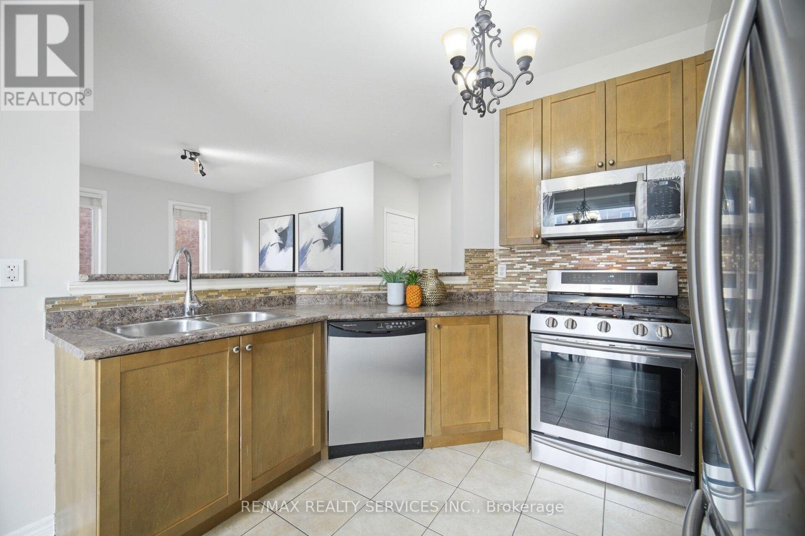 16 LAGROTTO ROAD - 13