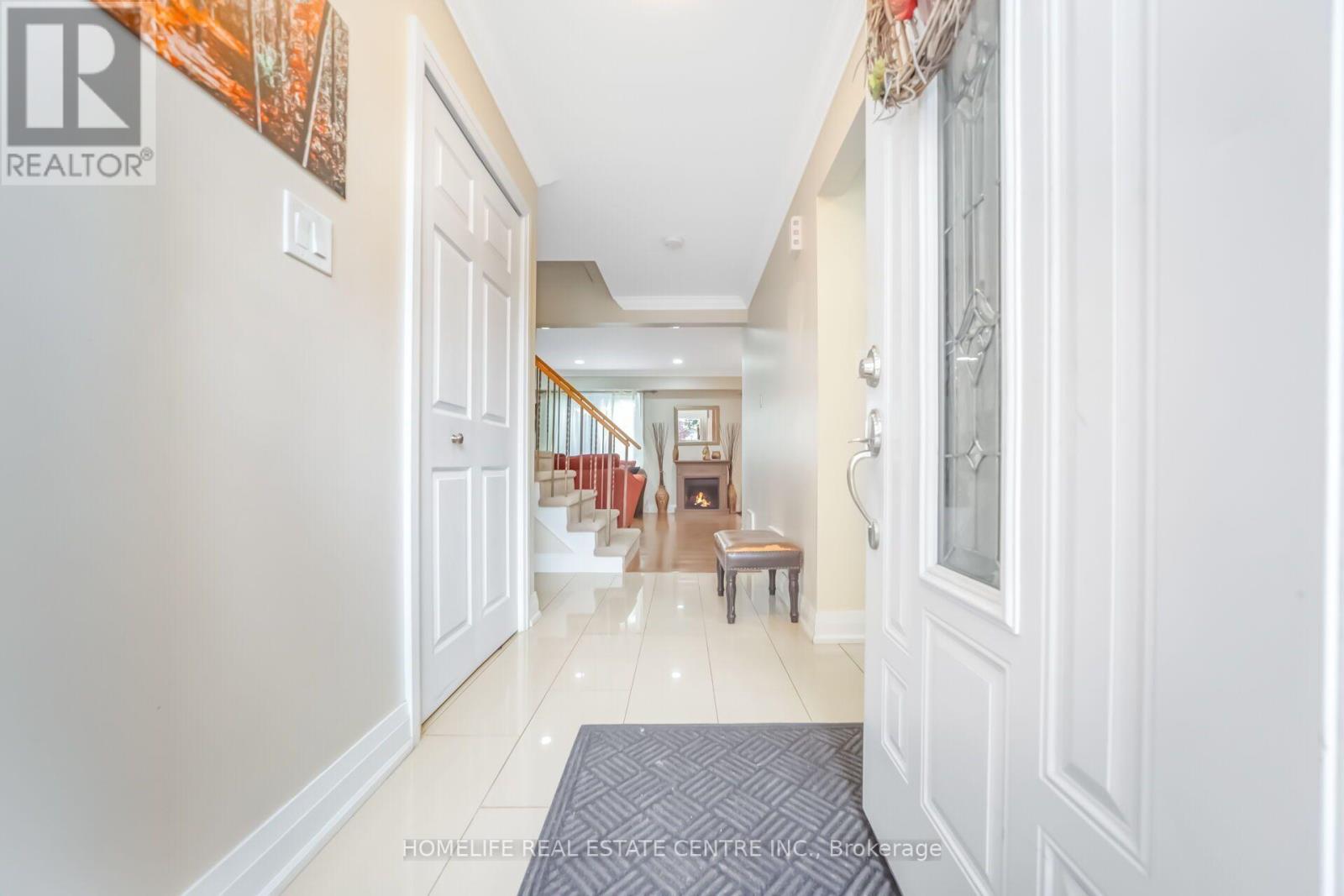 17 ASHFORD COURT - 7