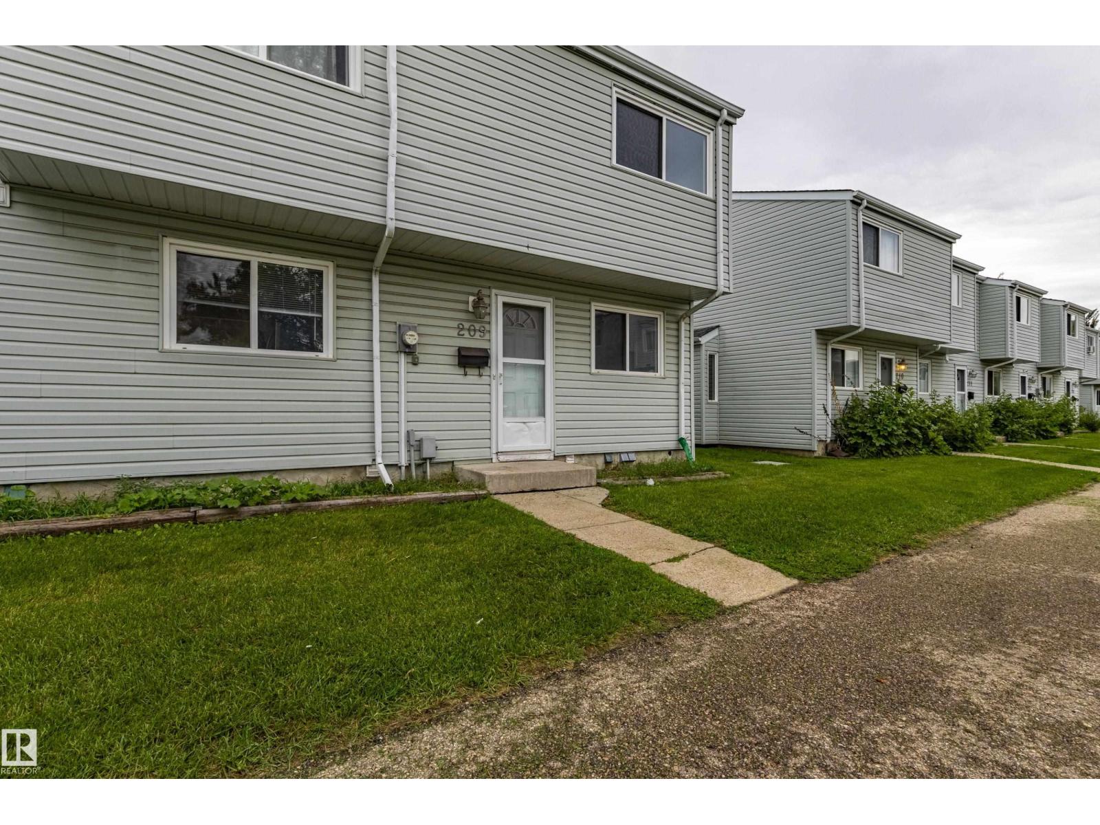 209 Dickinsfield CO NW - 3