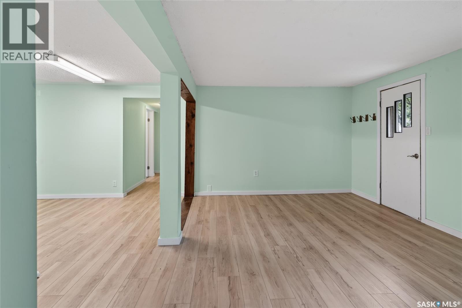 108 1st AVENUE W - 10
