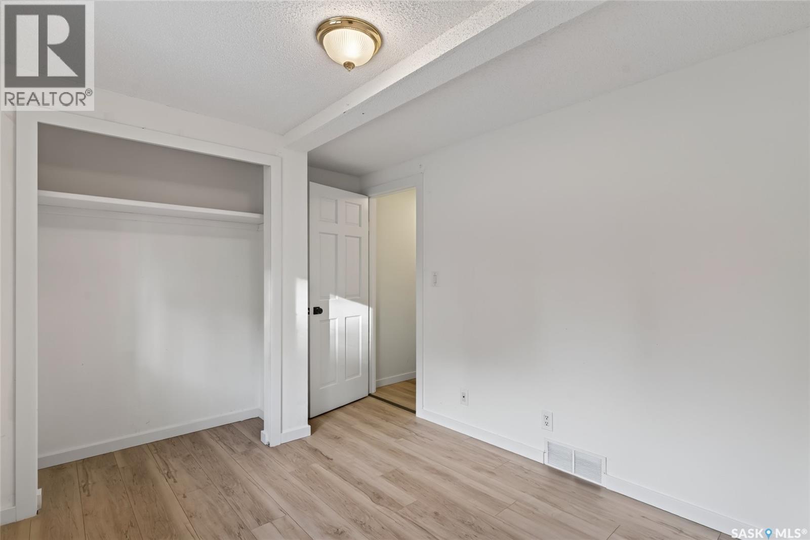 108 1st AVENUE W - 16