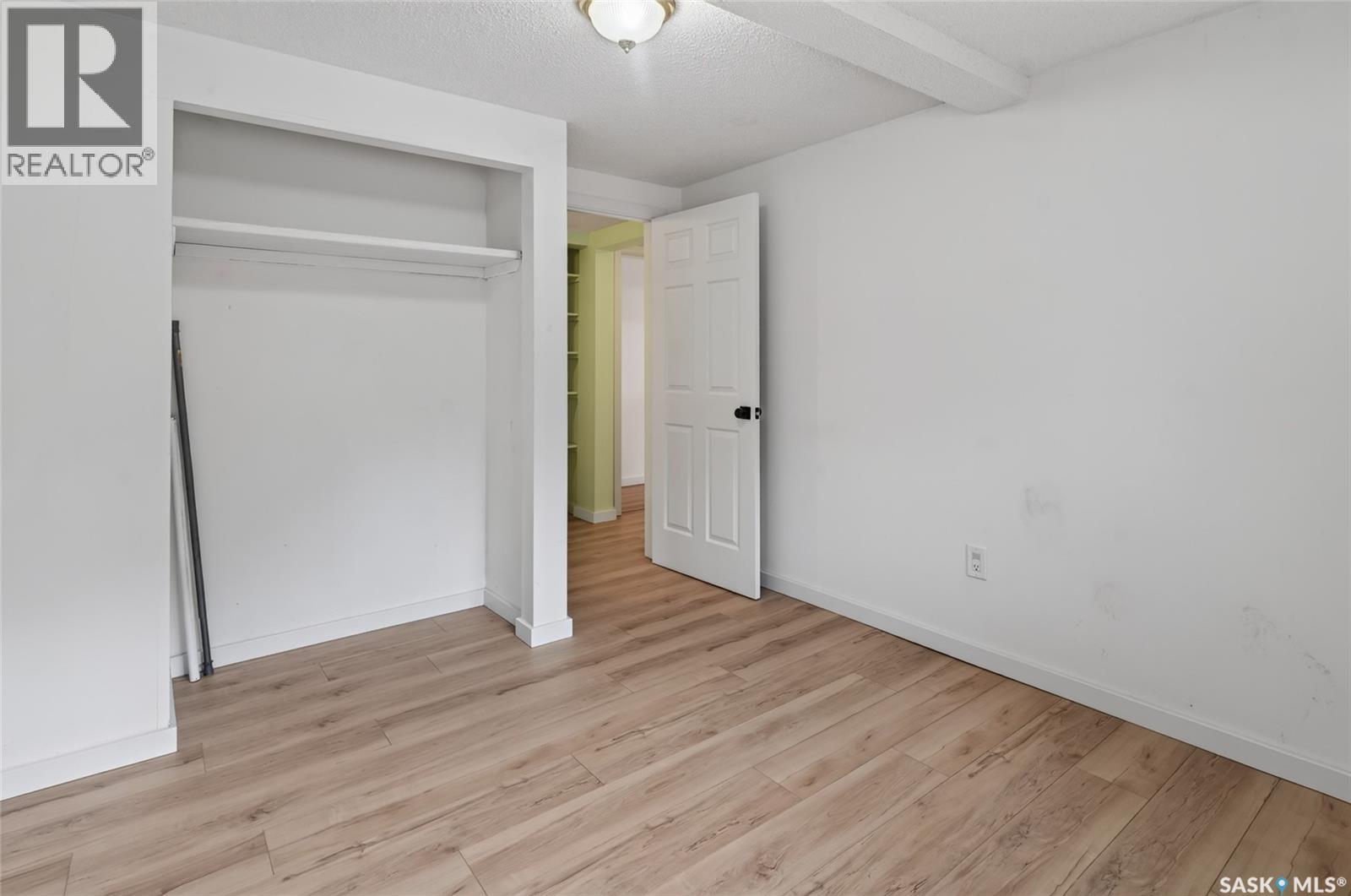 108 1st AVENUE W - 18