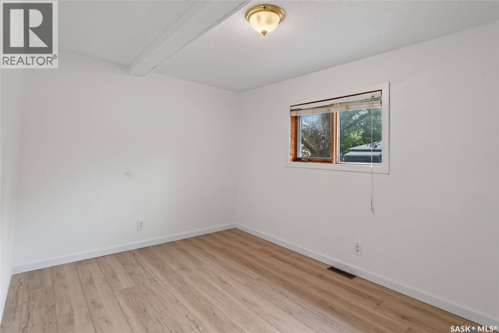 108 1st AVENUE W - 19