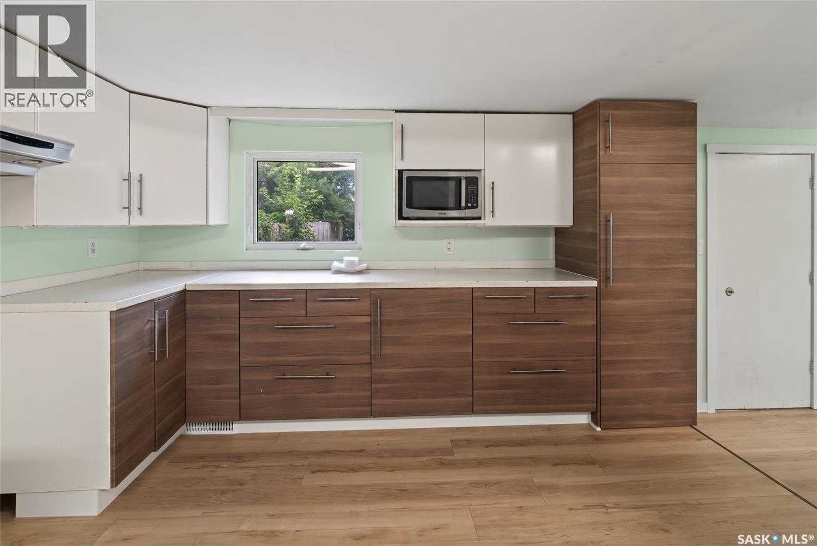 108 1st AVENUE W - 5