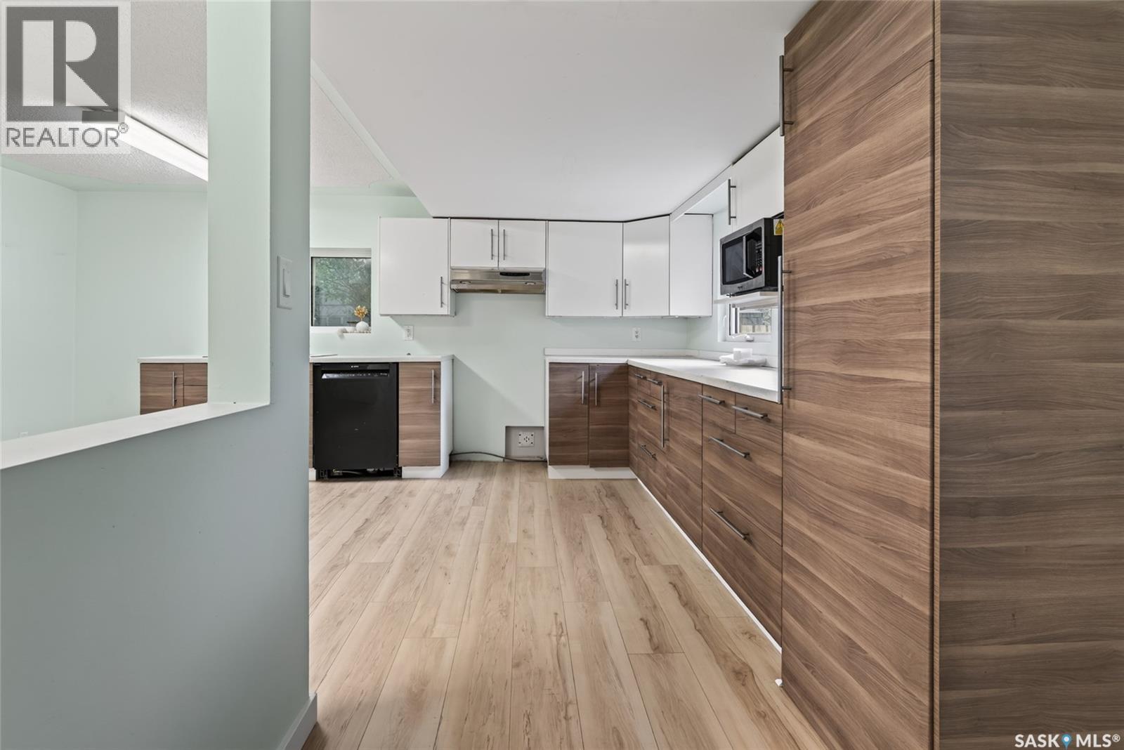 108 1st AVENUE W - 8