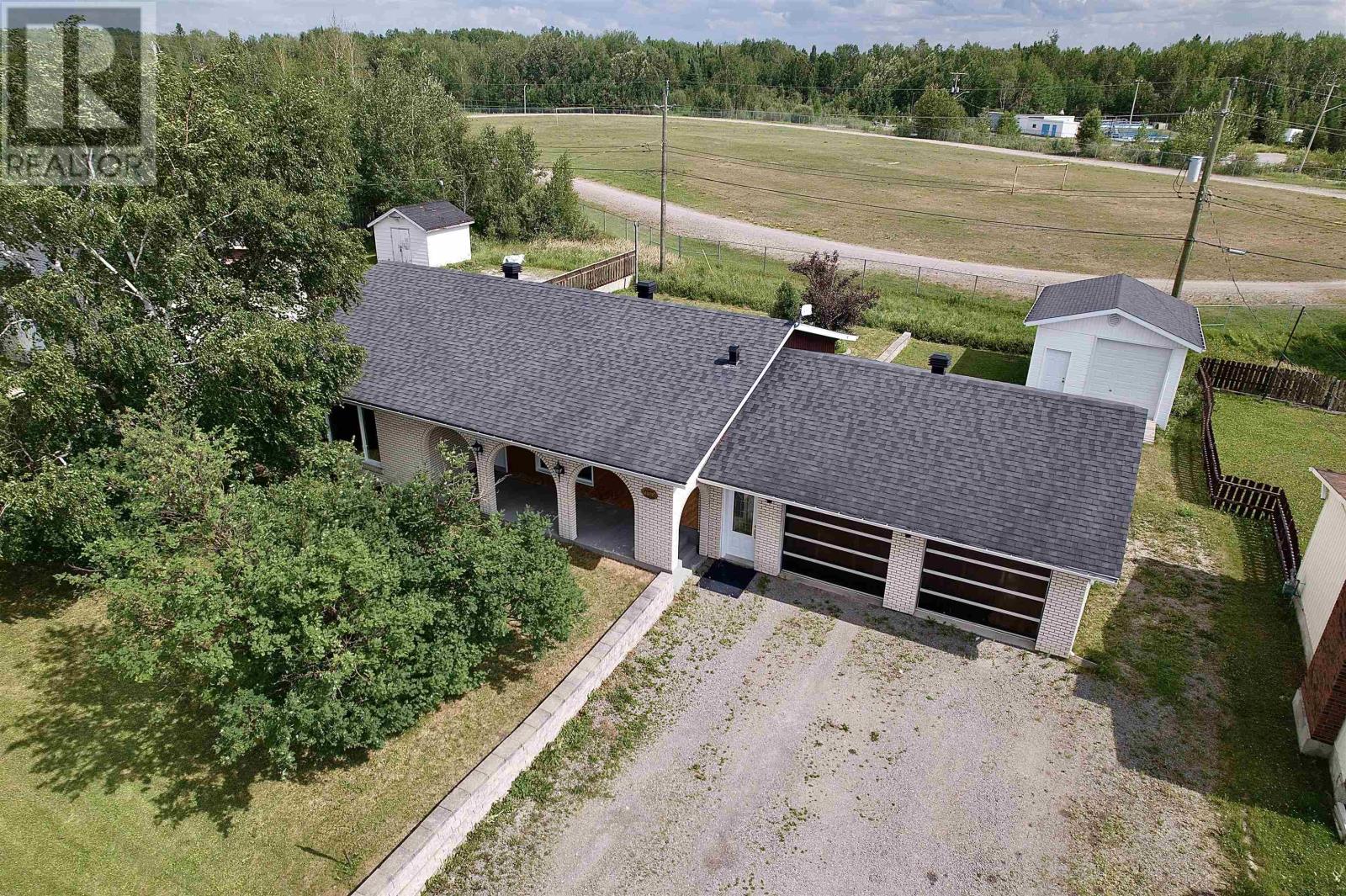 111 Woodcrest DR