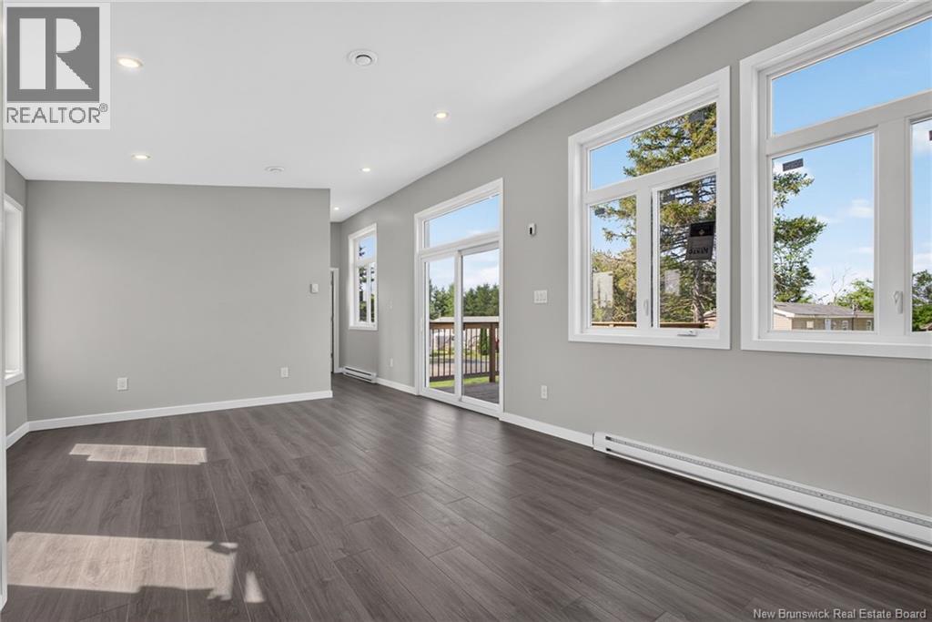 15 Carolyn Crescent - 11