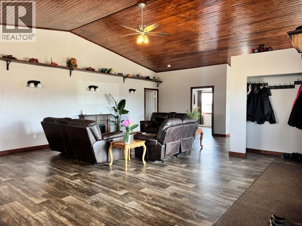 41066 TWP RD 824 - Image 18