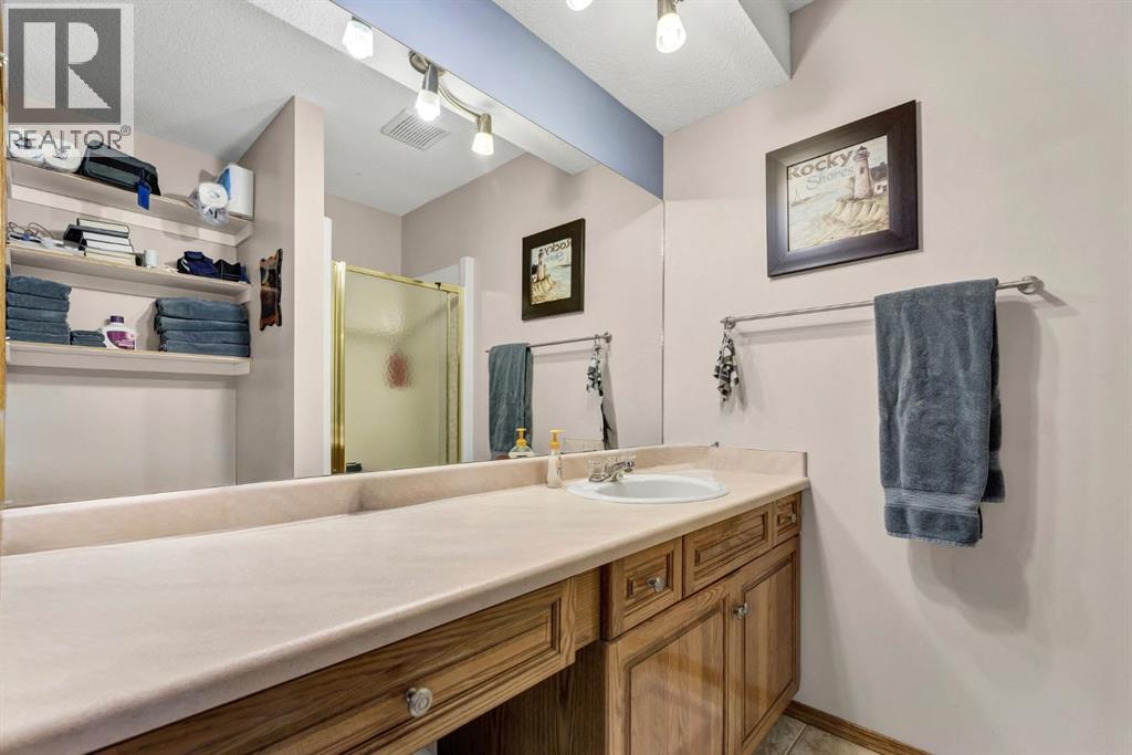 78 Rundle Road SE - 21