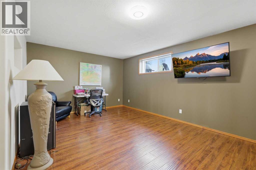 6 Firdale Drive - 23