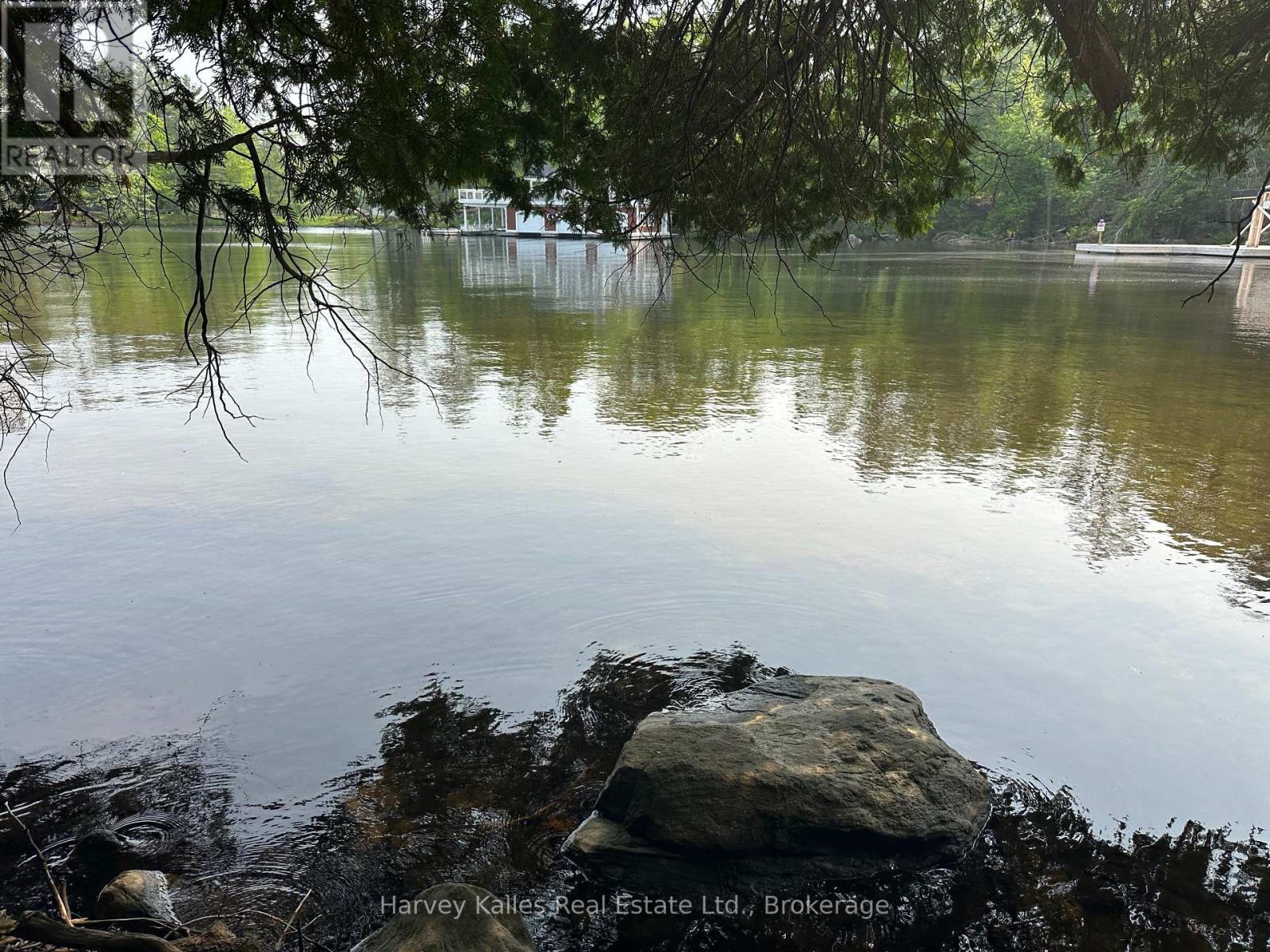 #4 1254 BARLOCHAN ROAD - Image 17