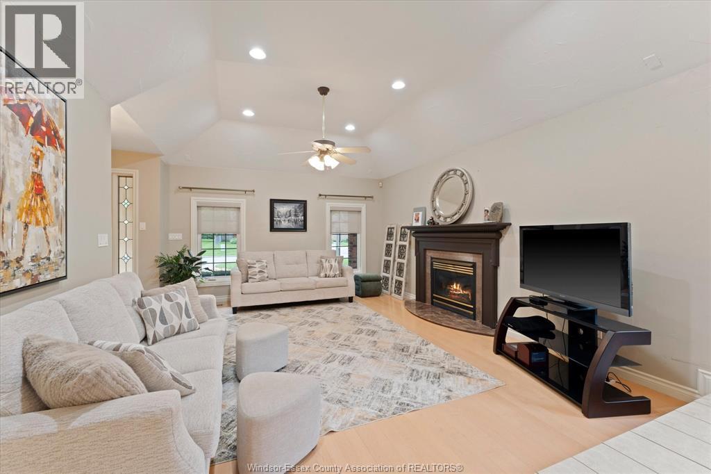 2198 SUZANNE STREET - Image 10