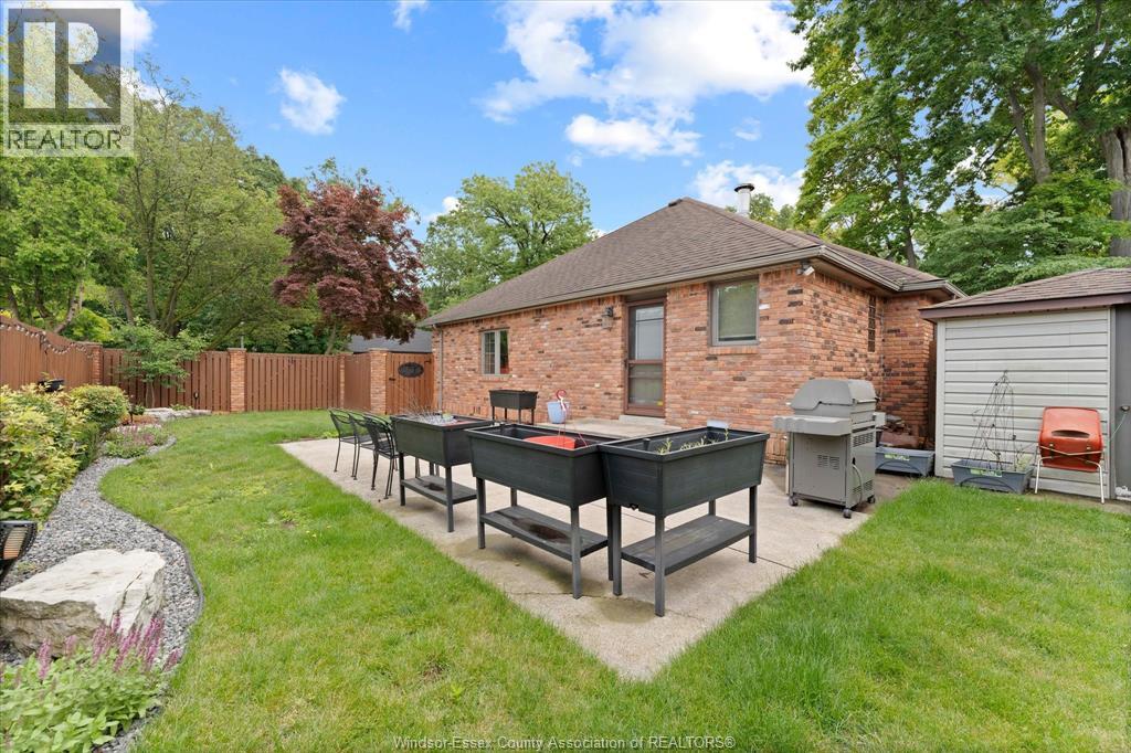 2198 SUZANNE STREET - Image 40