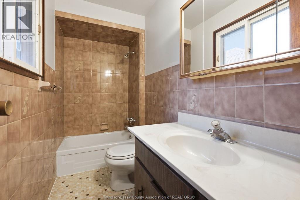 1441 HERITAGE ROAD - 17