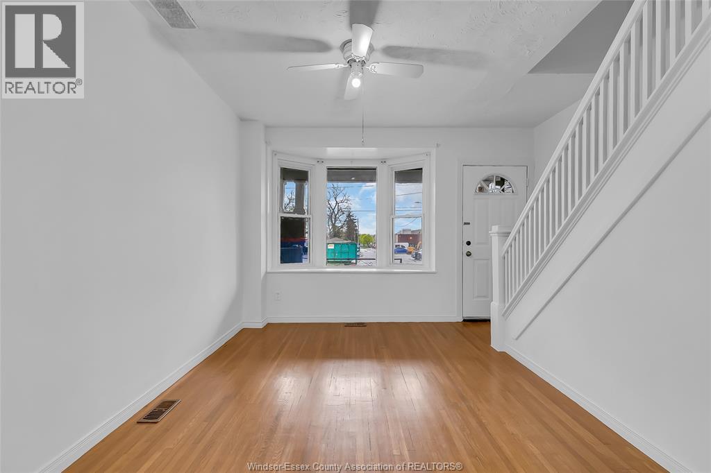 1448 WYANDOTTE STREET West - 7
