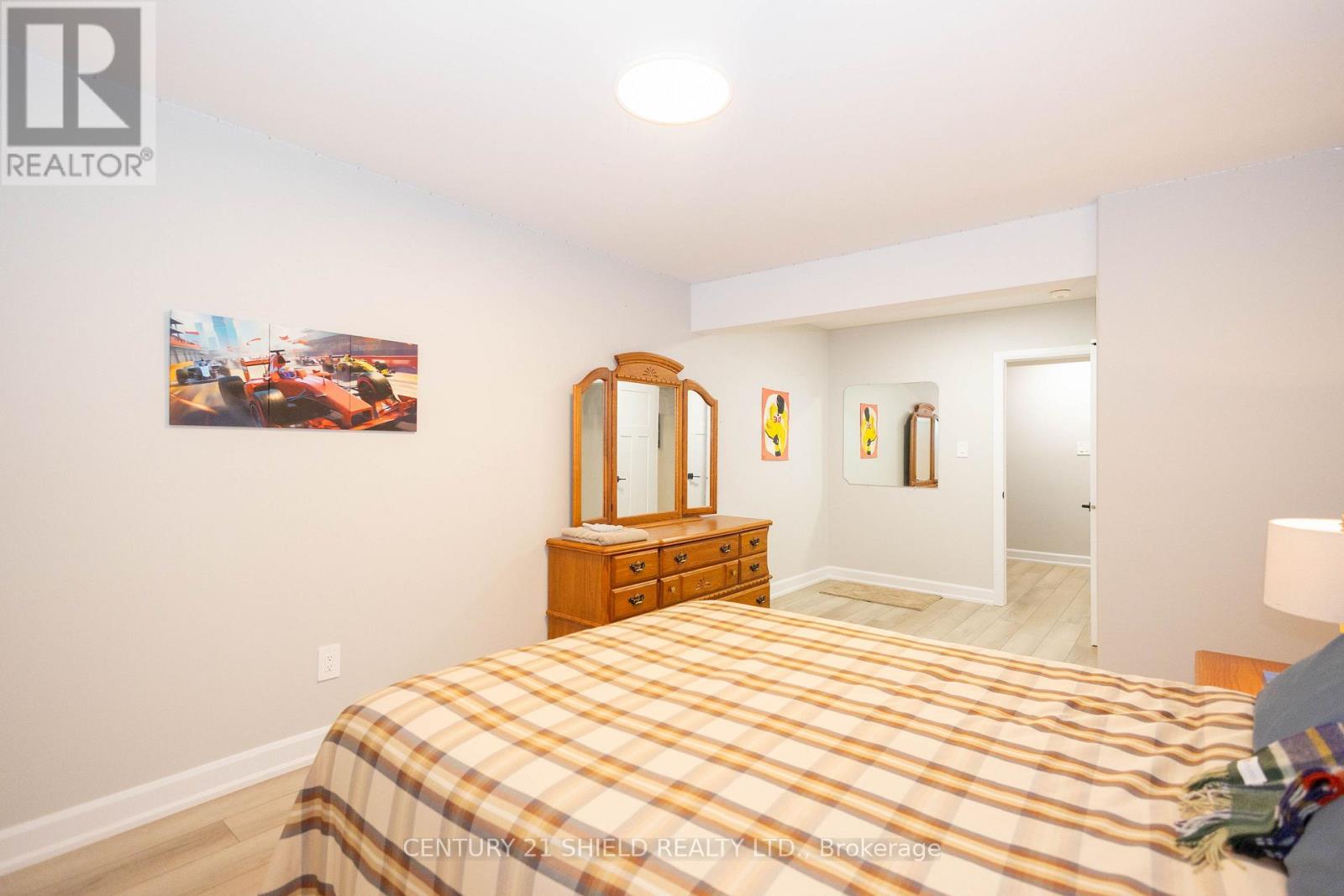 30 HILDA STREET - 42