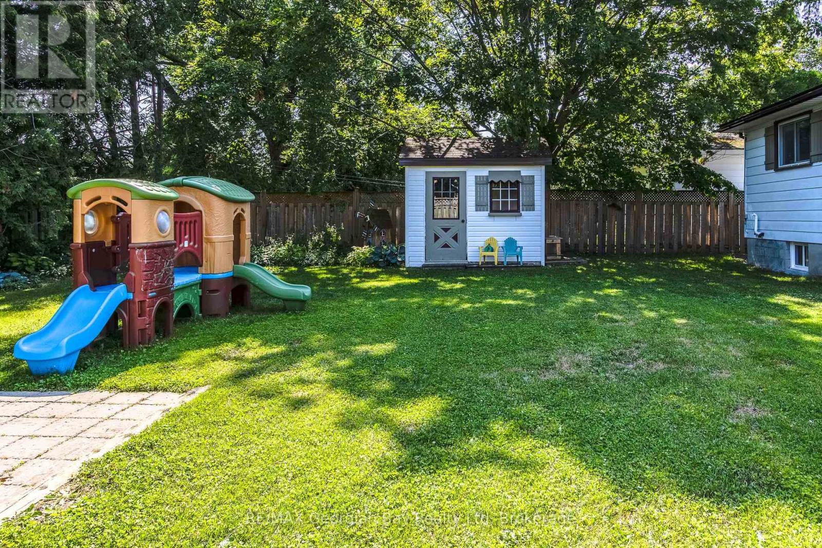 475 ATHABASKA STREET - 39