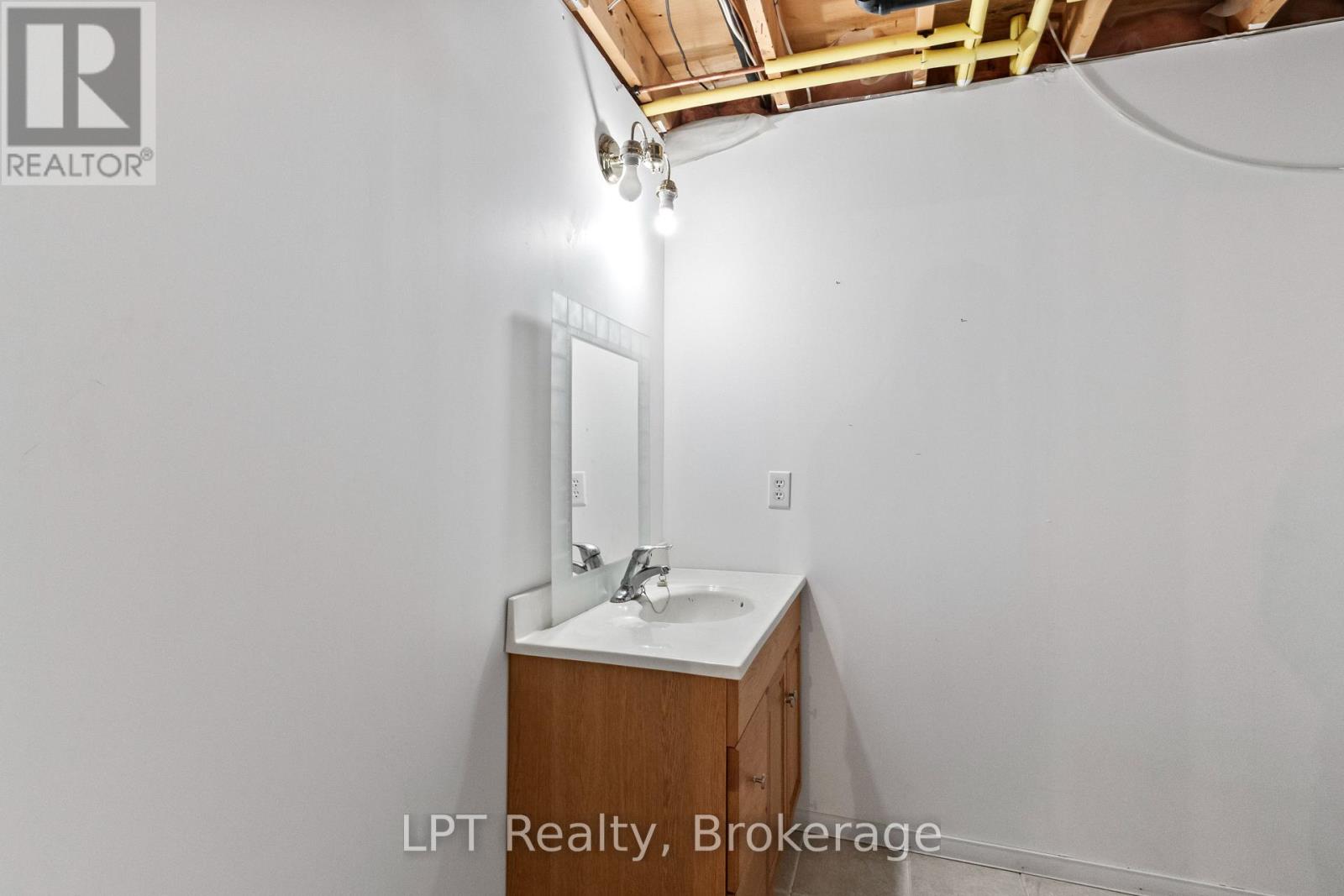 15 ESPOSITO DRIVE - Image 35