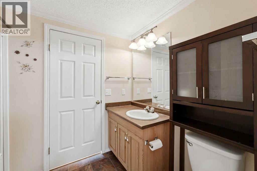 4591 Eastview Crescent - Image 17
