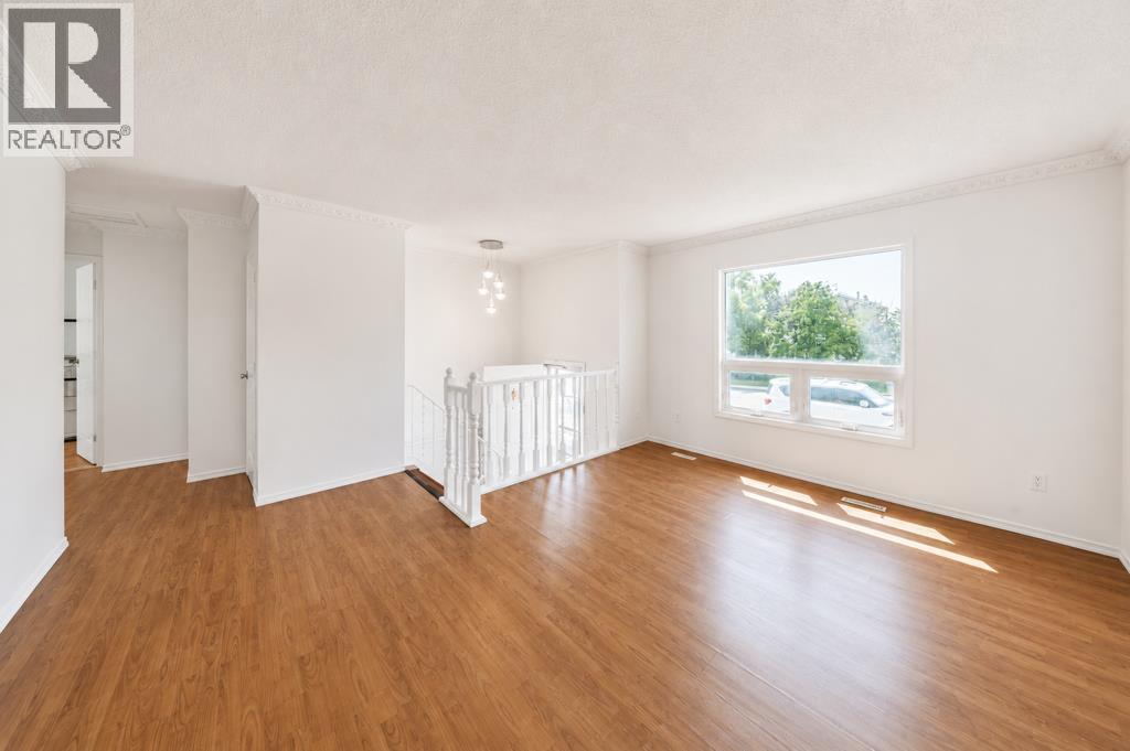 7363 59 Avenue - Image 7