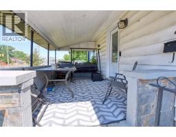 3pc Bathroom - 487 St Clair Street, Chatham, ON N7L3K6 Photo 8