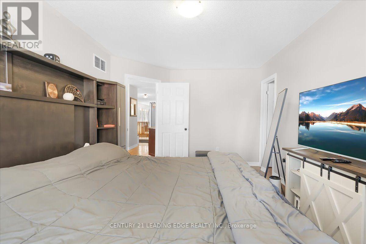 183 ELDAD DRIVE - 16