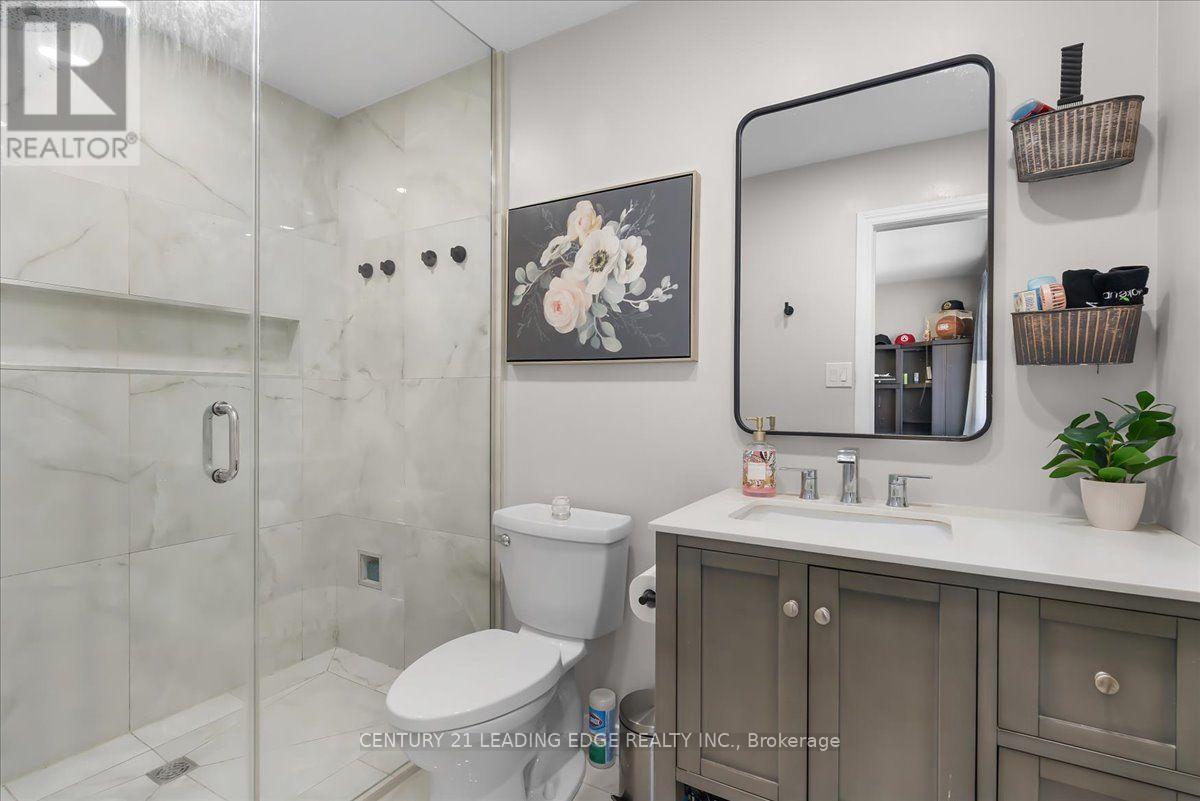 183 ELDAD DRIVE - 19