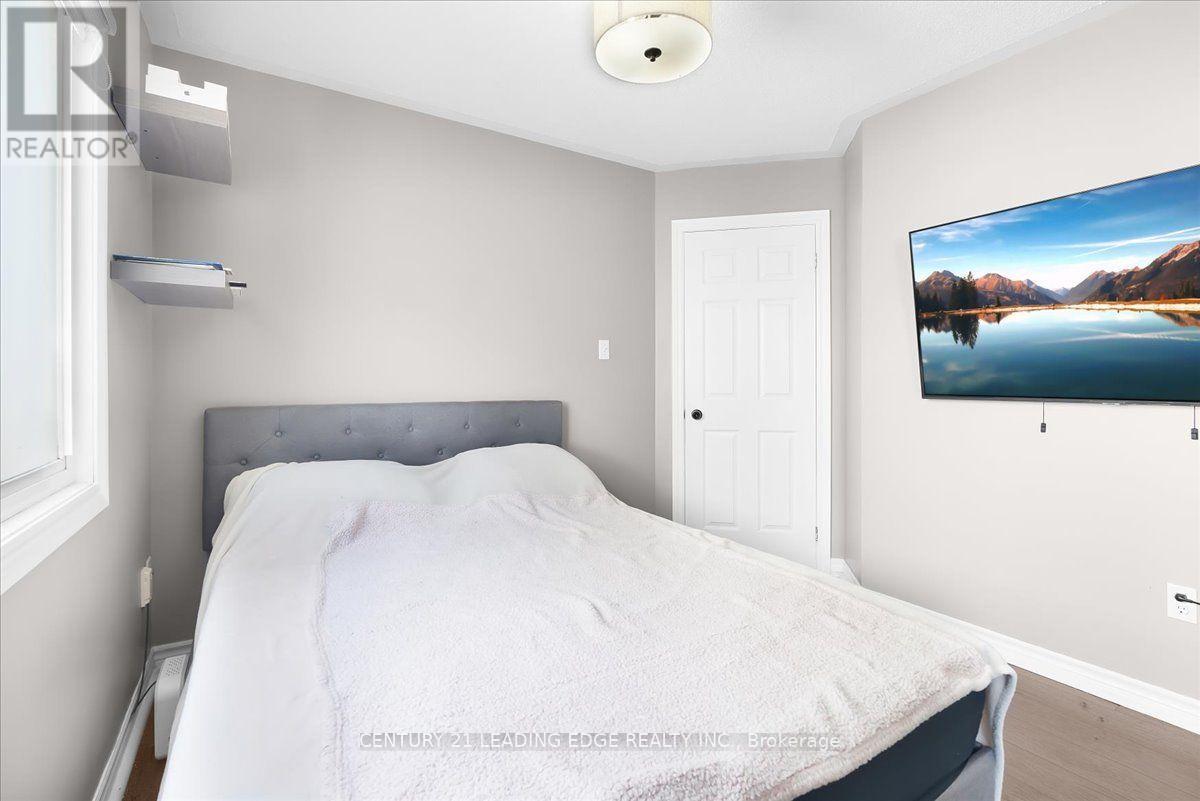 183 ELDAD DRIVE - 26