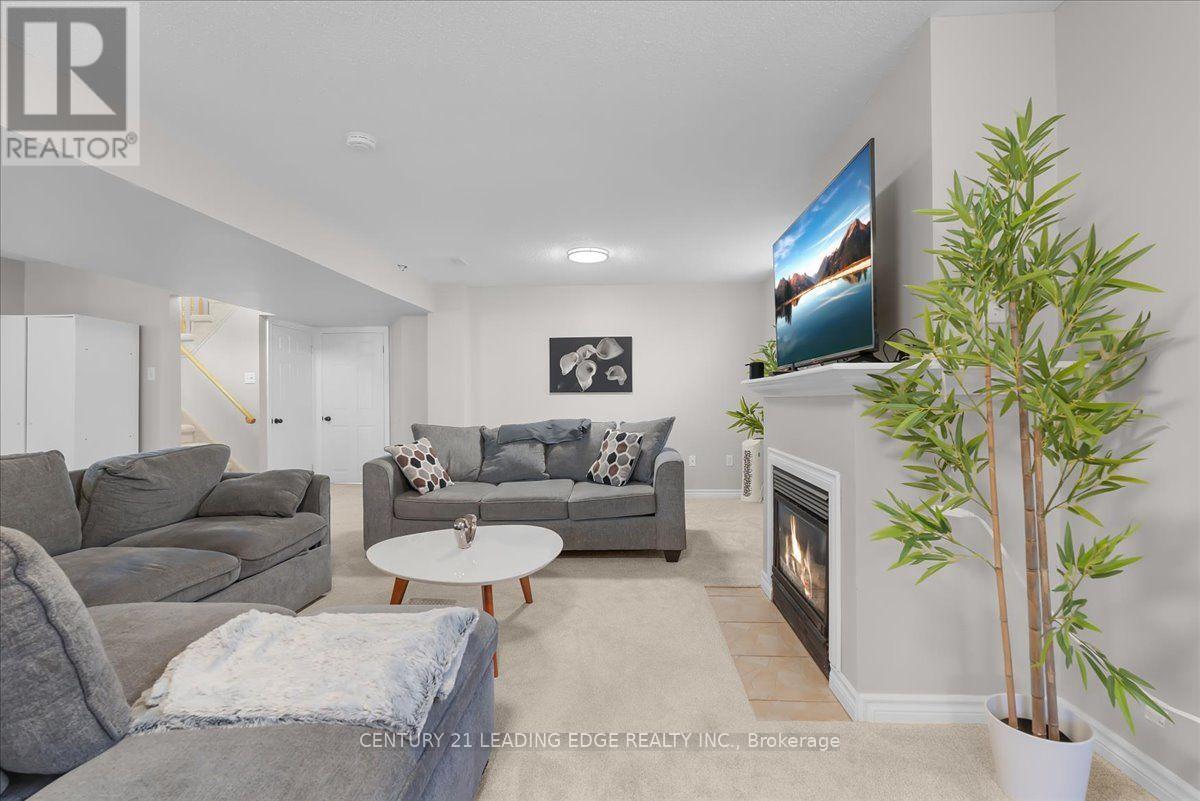 183 ELDAD DRIVE - 31