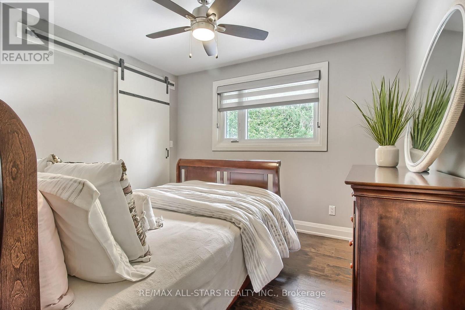 215 UXBRIDGE PICKERING TOWNLINE - 26