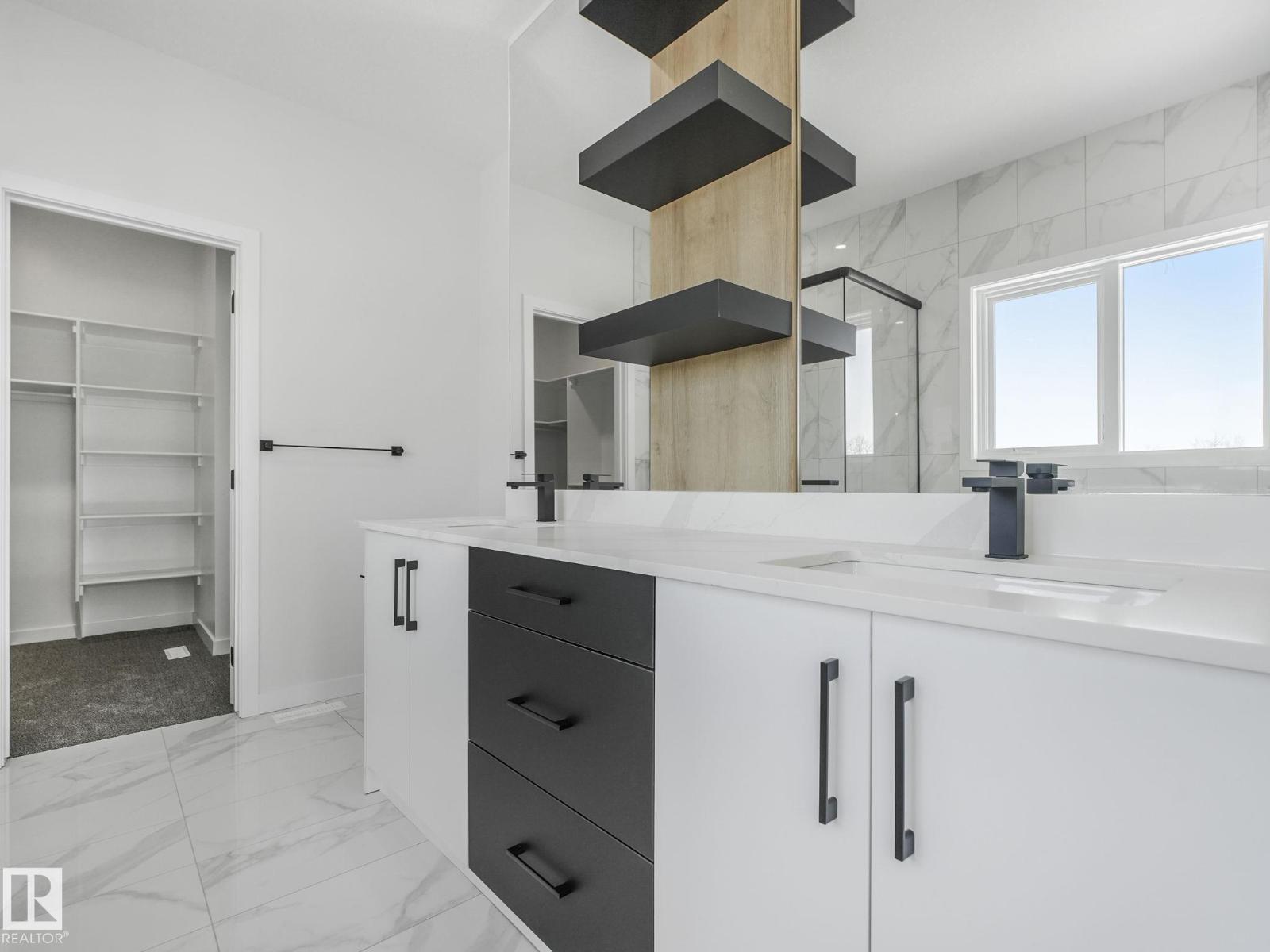 239 Kinglet BV NW - Image 32
