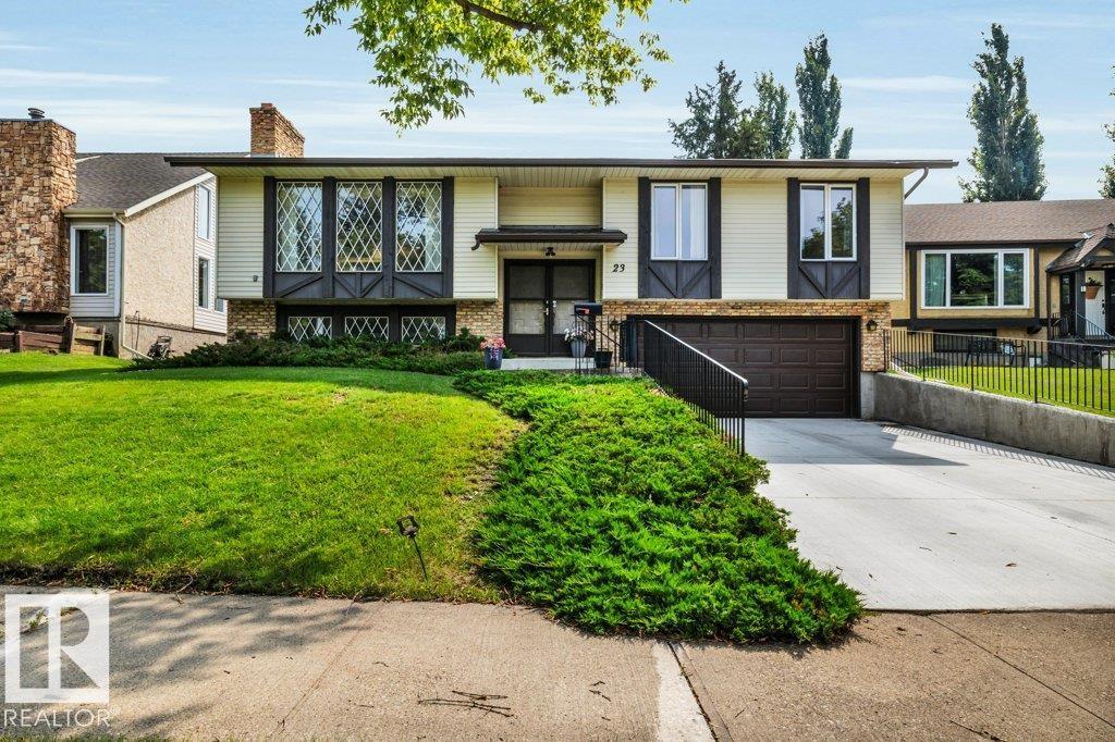 23 WENTWORTH CR - 1