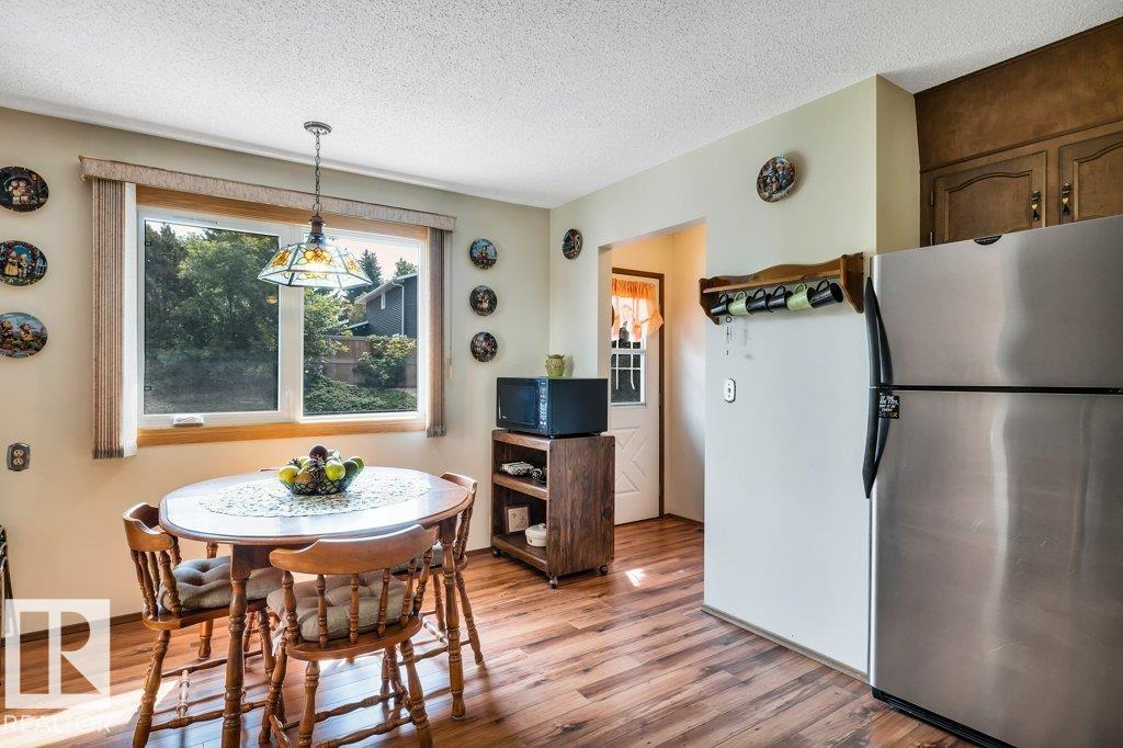 23 WENTWORTH CR - 13