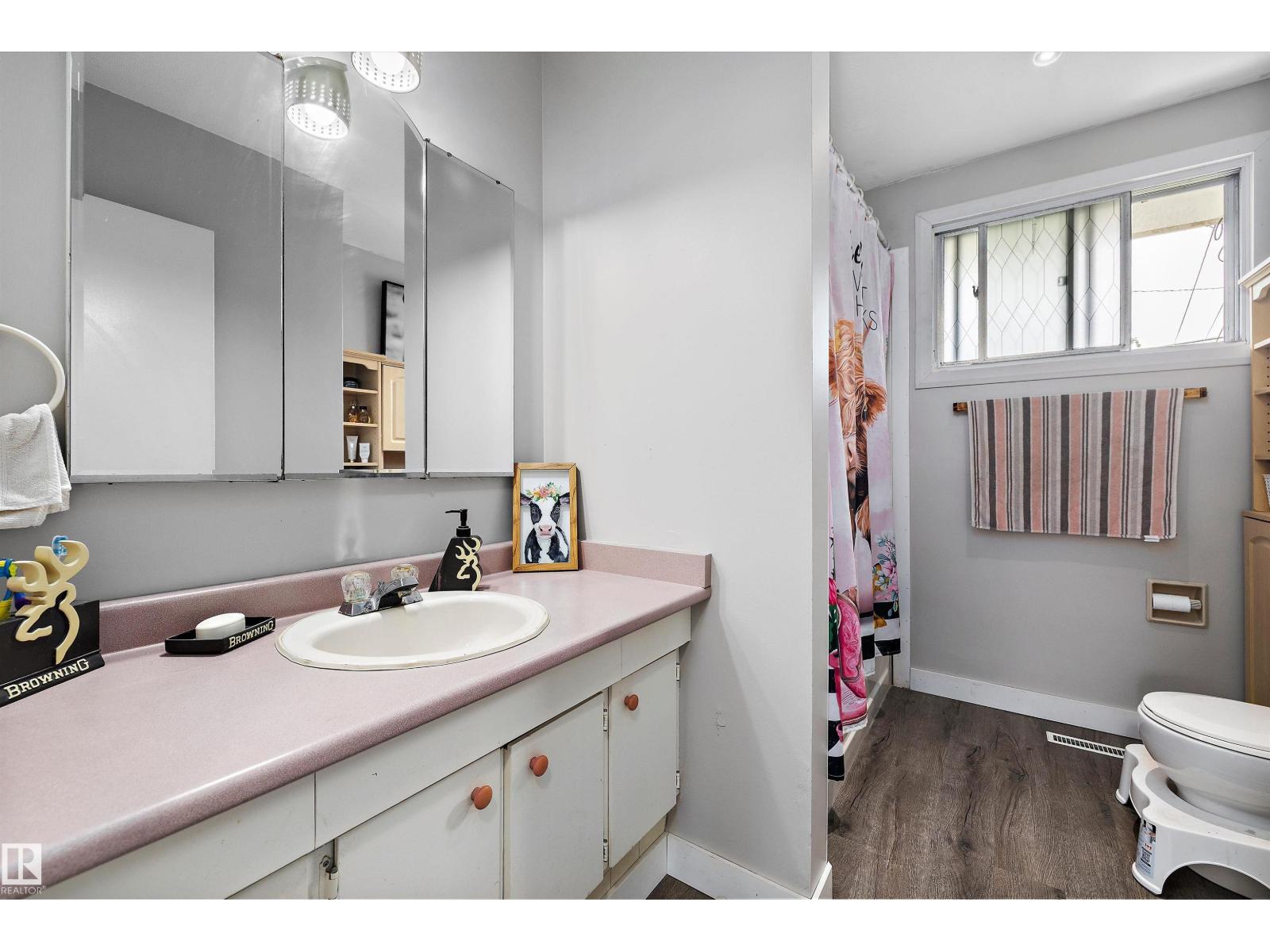 14220 58 ST NW - 24