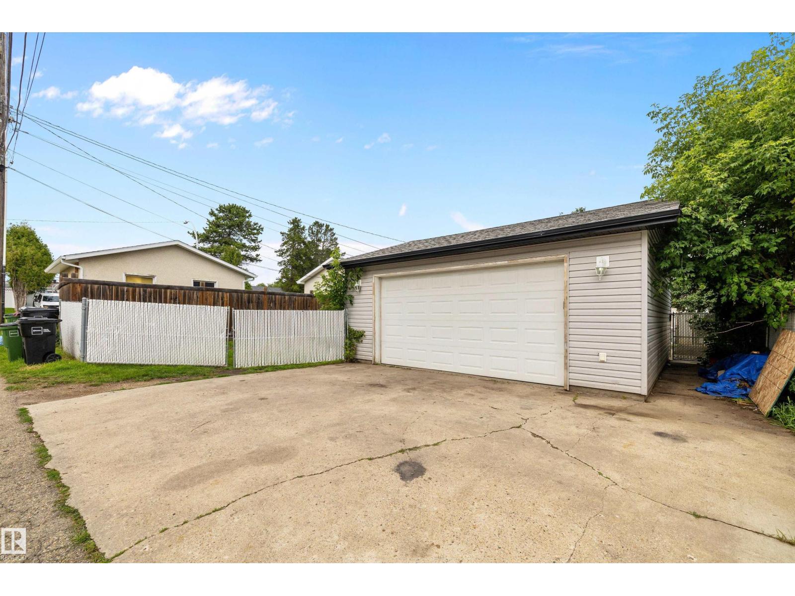 14220 58 ST NW - Image 30