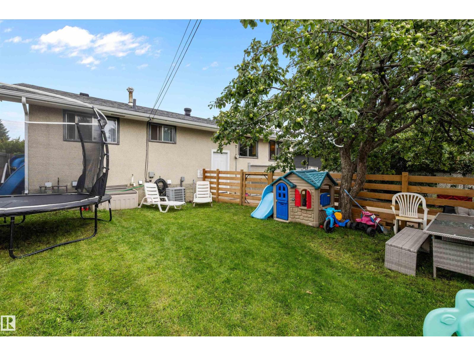 14220 58 ST NW - 33