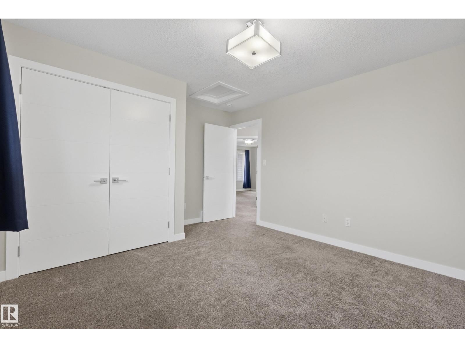 14921 90 AV NW - 36