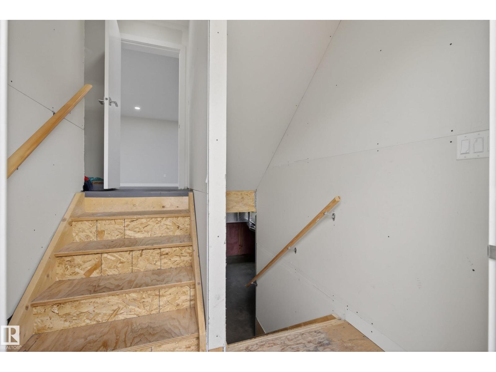 14921 90 AV NW - 39