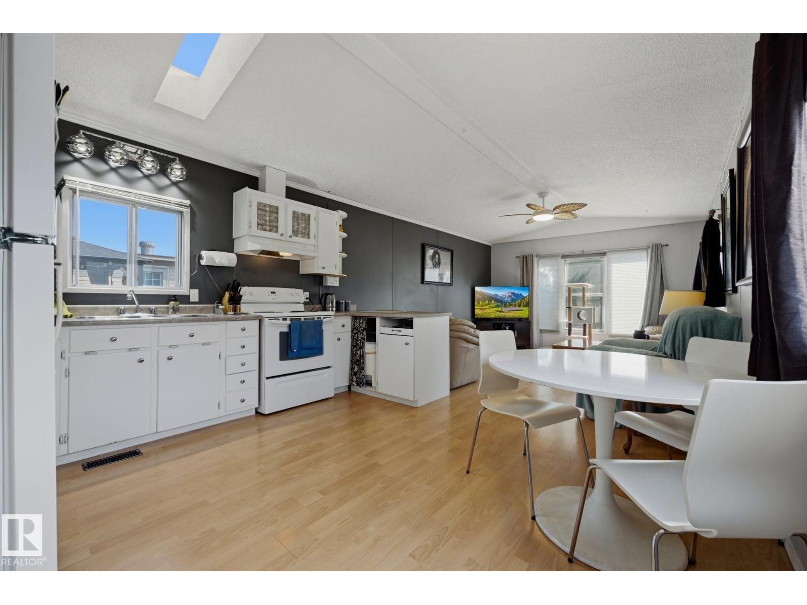 1106 Lake Vista DR - 28