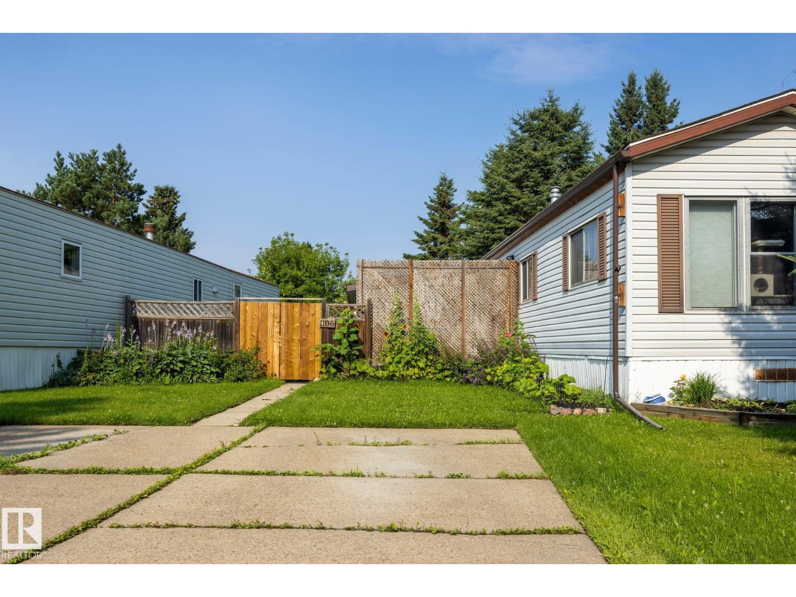 1106 Lake Vista DR - Image 3